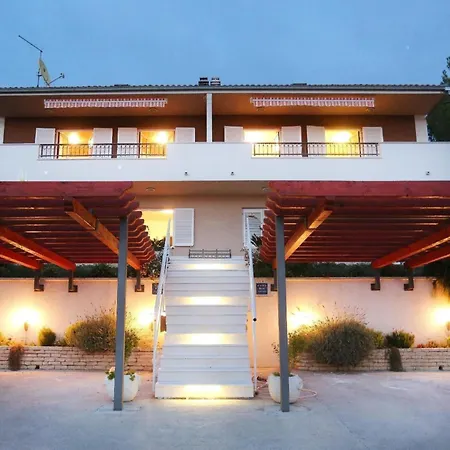 Apartament Mit Terrasse Und Herrlichem Ausblick By Interhome Podstrana