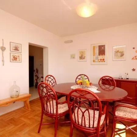 Mit Terrasse Und Herrlichem Ausblick By Interhome Apartament