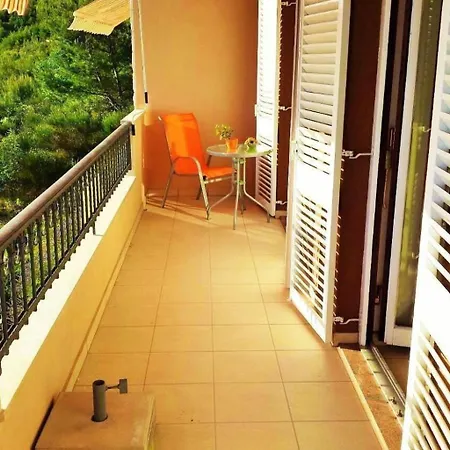 Apartament Mit Terrasse Und Herrlichem Ausblick By Interhome