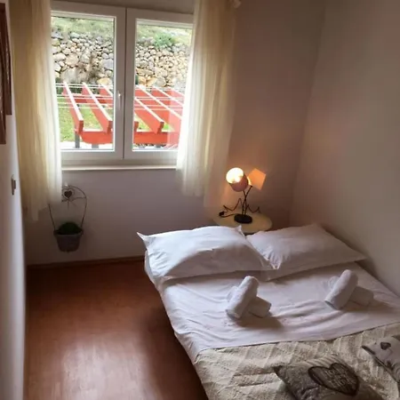 Mit Terrasse Und Herrlichem Ausblick By Interhome Apartament Podstrana