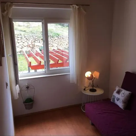 Mit Terrasse Und Herrlichem Ausblick By Interhome Podstrana